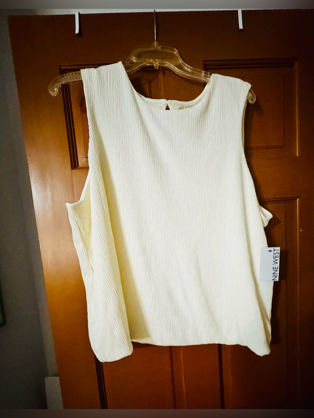 Nine West Cream Sleeveless Textured Lined Shell Top